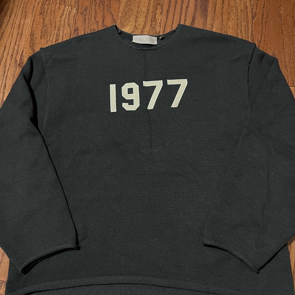 Fear of God Essentials 1977 Men's Oversized Raw Edge Knitwear Sweater